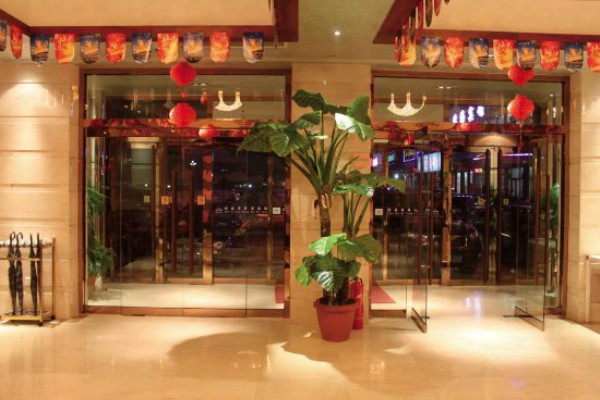 来重庆必体验，独家功夫肩颈按摩秘籍大公开！